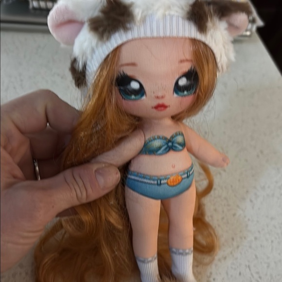 Na! Na! Na! Surprise Dolls Annabelle Moooshe Doll Cow Hat Red Hair MGA 8" - Picture 3 of 4